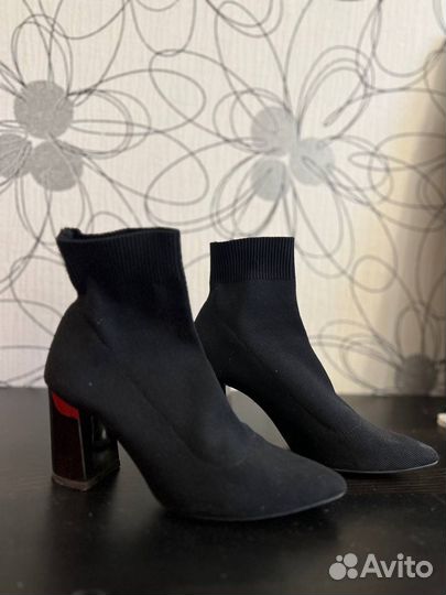 Сапоги женские на каблуке ботильоны