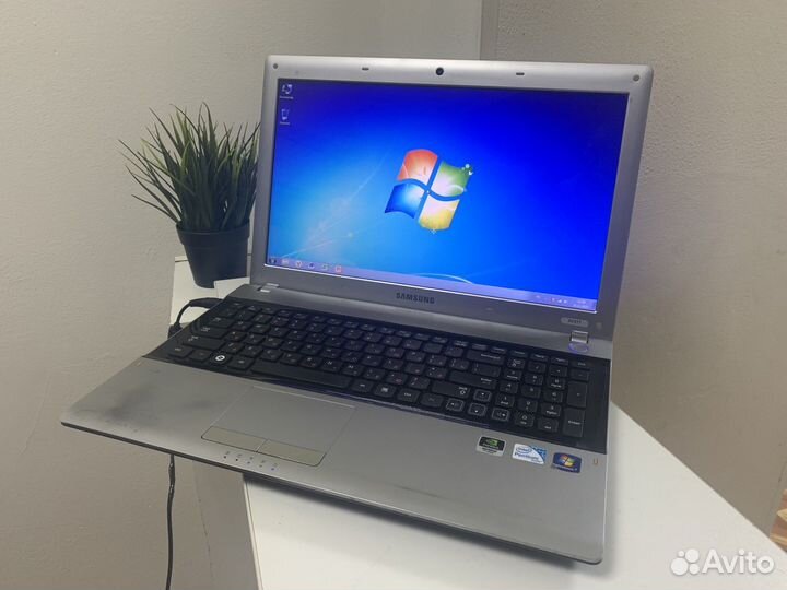 Ноутбук samsung rv511 Intel Core i3