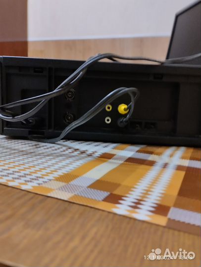 Видеомагнитофон Panasonic NV-CD400EU