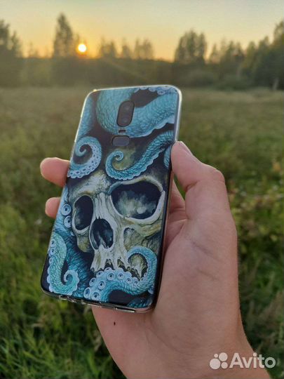 Смартфон OnePlus 6