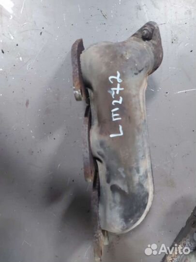 Коллектор выпускной на Mercedes m272