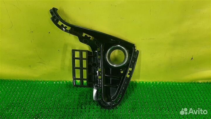 Накладка противотуманной фары передняя левая Kia