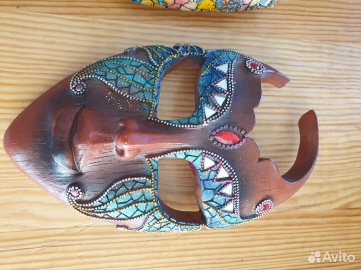 Маска декоративная настенная