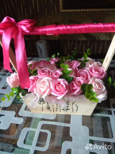 Подарок из пеных роз