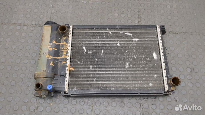 Радиатор охлаждения двигателя BMW 3 E36, 1996