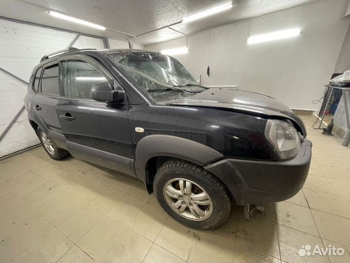 Hyundai Tucson 2.0 МТ, 2005, битый, 100 000 км