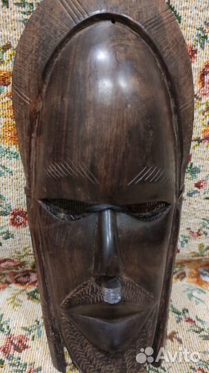 Африканские маски из дерева
