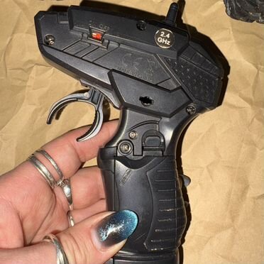 Джип на радиоуправлении