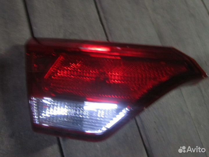 Фонарь внутренний левый правый Kia Rio 4