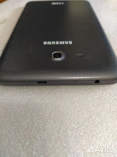 Планшет Samsung Galaxy Tab 3 7.0 Lite SM-T110