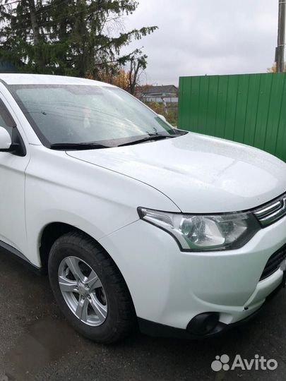 Mitsubishi Outlander 2.0 CVT, 2012, 202 403 км