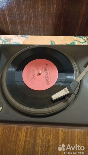 Ламповая радиола рекорд 311