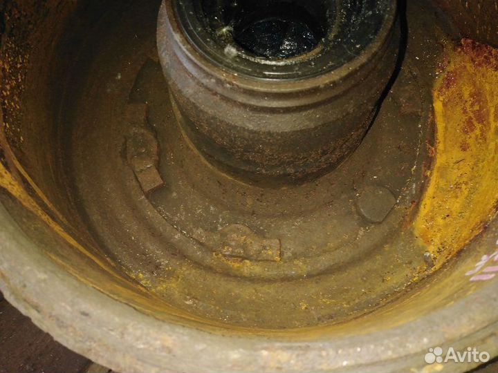 Ступица передняя Mercedes-Benz Lk