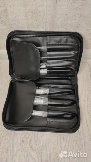 Набор косметических кистей новый в сумке