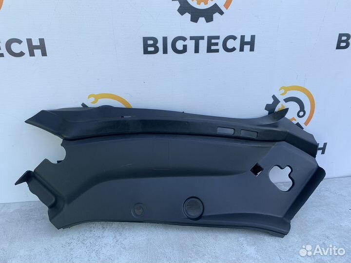 Накладка на фару левая A2048260924