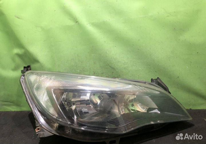 Фара правая галоген Opel Astra J 2009-2012