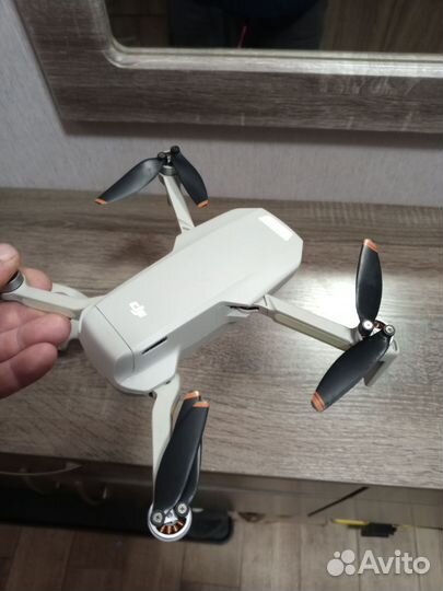 Квадрокоптер DJI mini 2