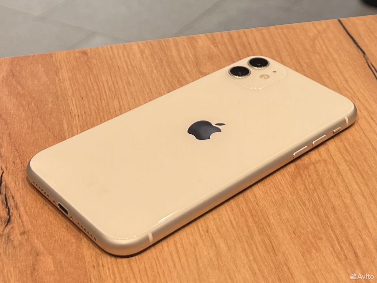 iPhone 11, 128 ГБ, SIM + eSIM