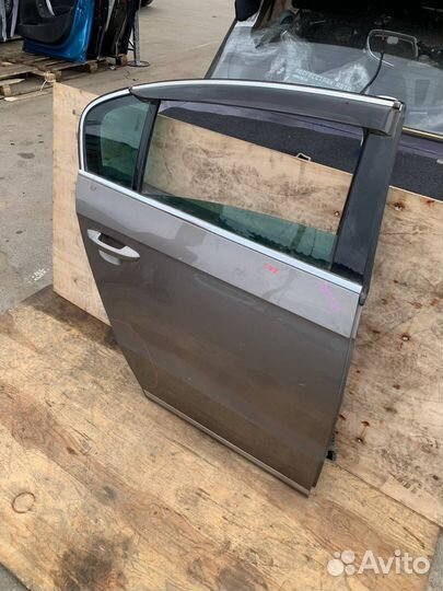 Дверь задняя правая Volkswagen Passat B7 седан