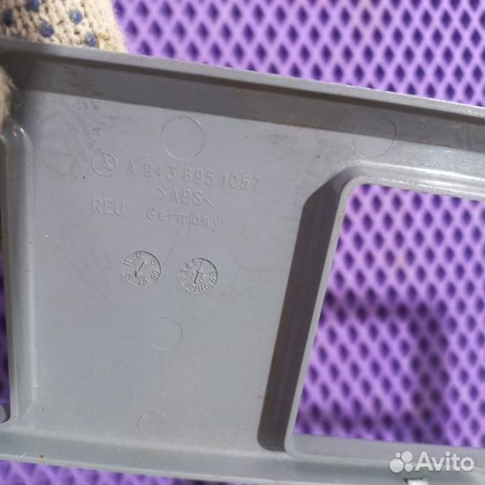 Накладка панели приборов Mercedes Atego 818 дизель