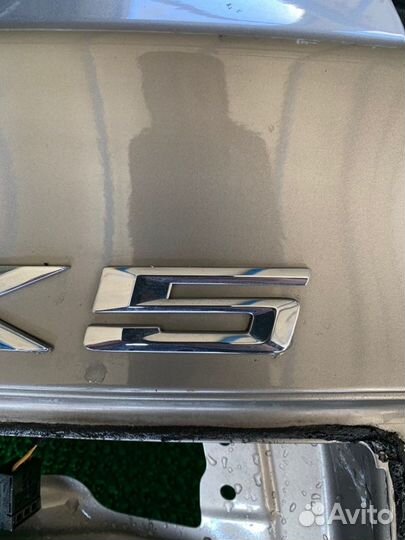 Эмблема багажника Bmw X5 E70 N62B48 2007