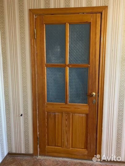 Дверь межкомнатная бу массив