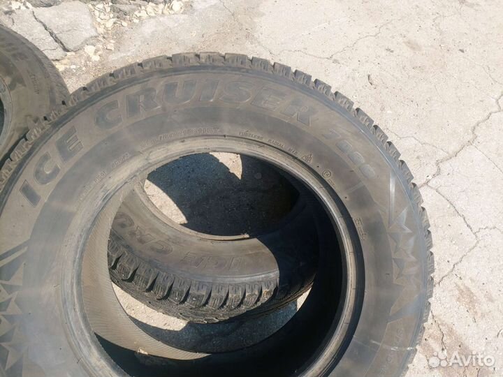 Bridgestone Ice Cruiser 7000 285/60 R18