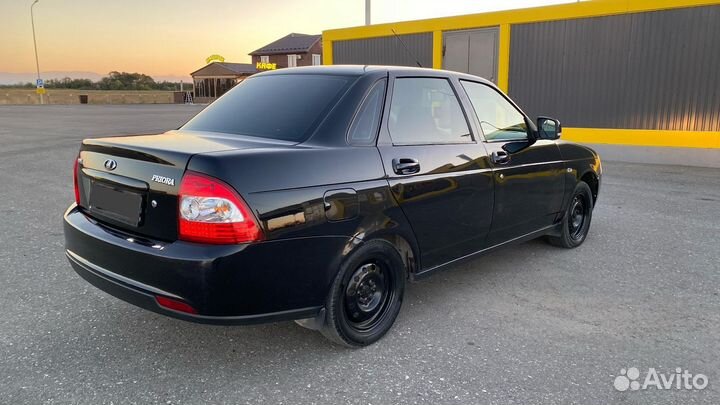 LADA Priora 1.6 МТ, 2013, 300 000 км