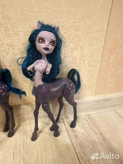 Кукла монстер хай авея троттер
