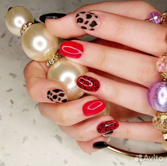 Маникюр, педикюр, коррекция + окраска бровей