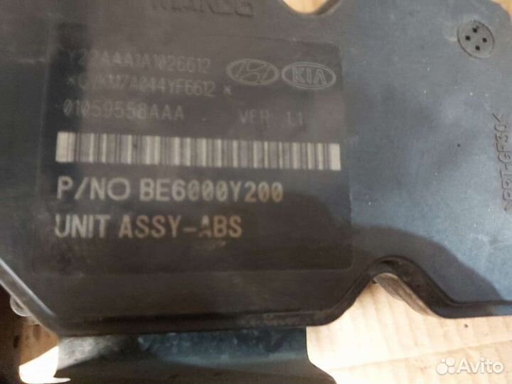 Блок ABS (насос) Kia RIO 58920-4Y100 2011-2017