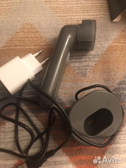 Clinique sonic очищающая щетка