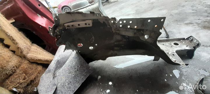 Лонжерон передний правый Volkswagen Golf Plus