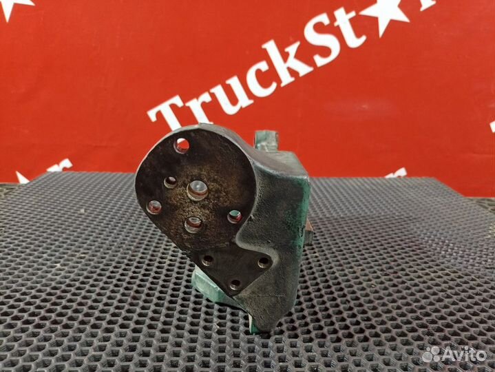 Кронштейн ролика натяжителя Volvo FH