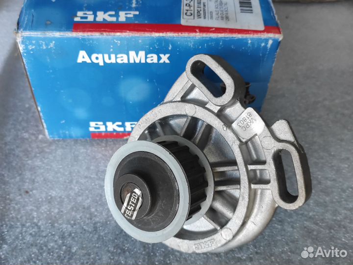 Водяной насос помпа