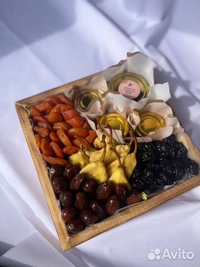 Сладкий подарок