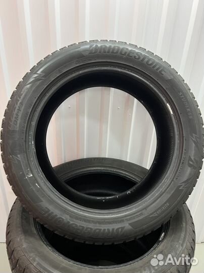 Bridgestone Blizzak DM-V3 275/50 R21 113T