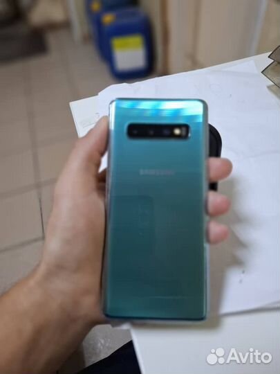 Samsung Galaxy S10, 8/128 ГБ