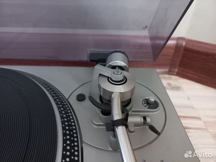 Виниловый проигрыватель Technics SL1300