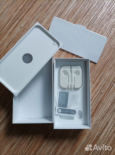 Коробка от iPhone 6 plus
