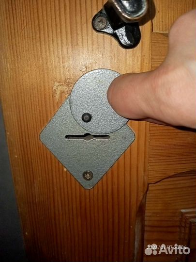 Дверь входная деревянная бу