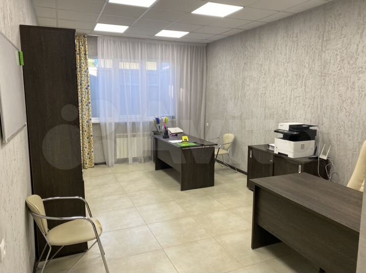 Офис, 180 м²