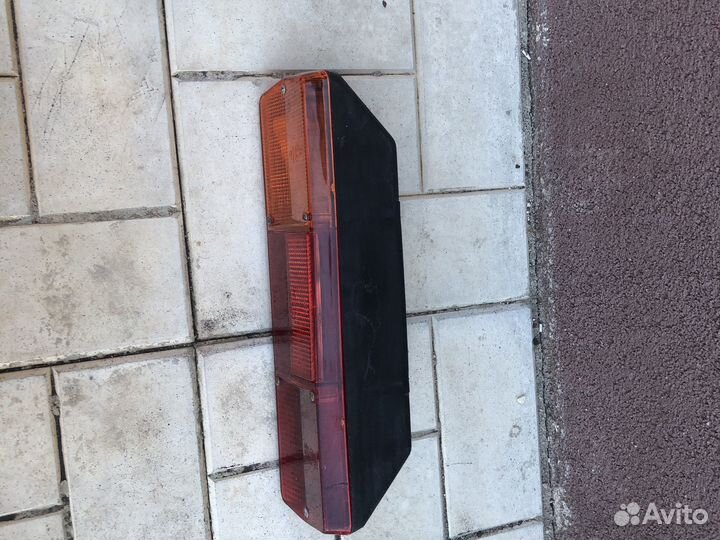 Продаю фару от камаза задняя