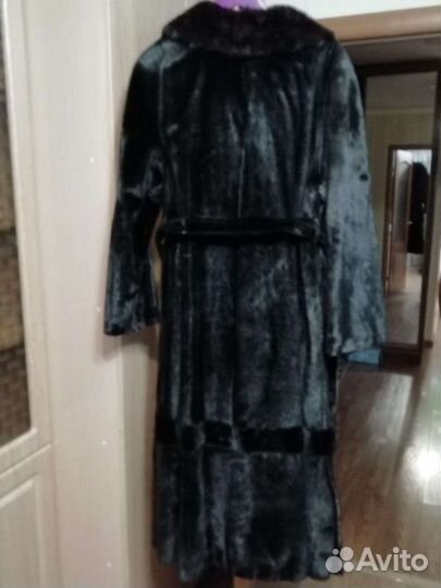 Шуба из нерпы б/у
