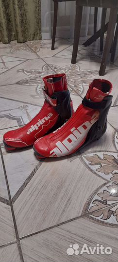 Ботинки лыжные