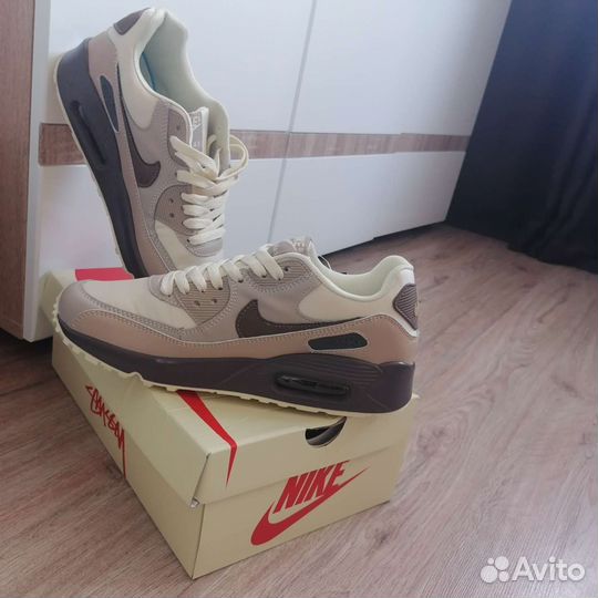 Кроссовки Nike