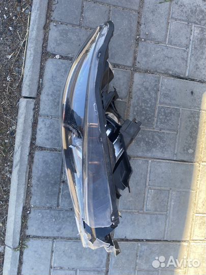 Фара правая LADA vesta