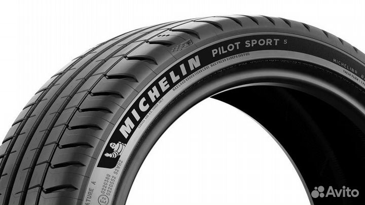 Michelin Pilot Sport 5 255/40 R19