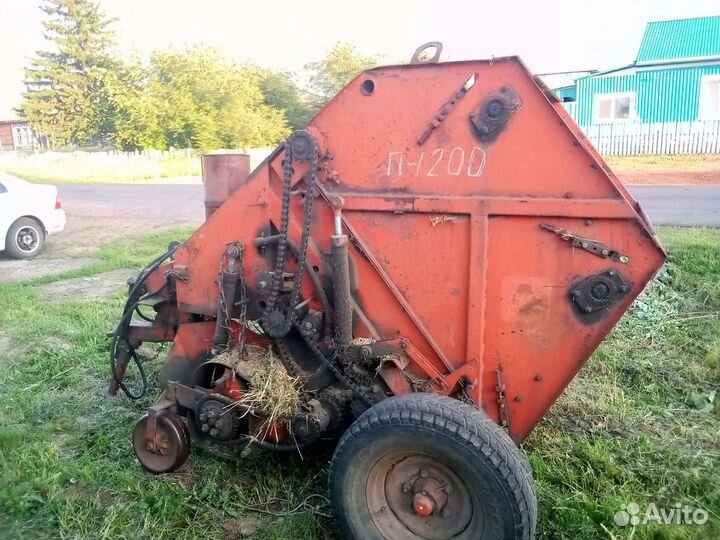 Пресс-подборщик Рязанский комбайновый завод ПР-200, 1993