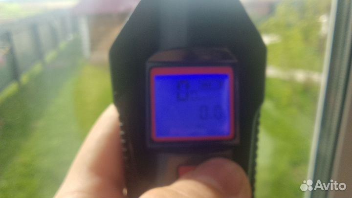 Фонарик для велосипеда со спидометром